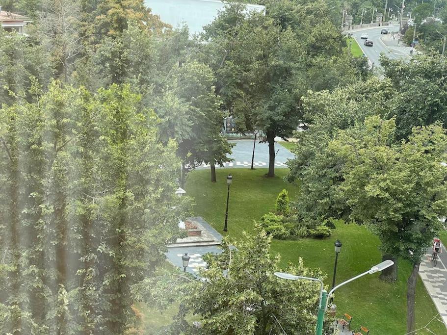 Apartment Superb Intr-O Locatie Premium 티미쇼아라 외부 사진